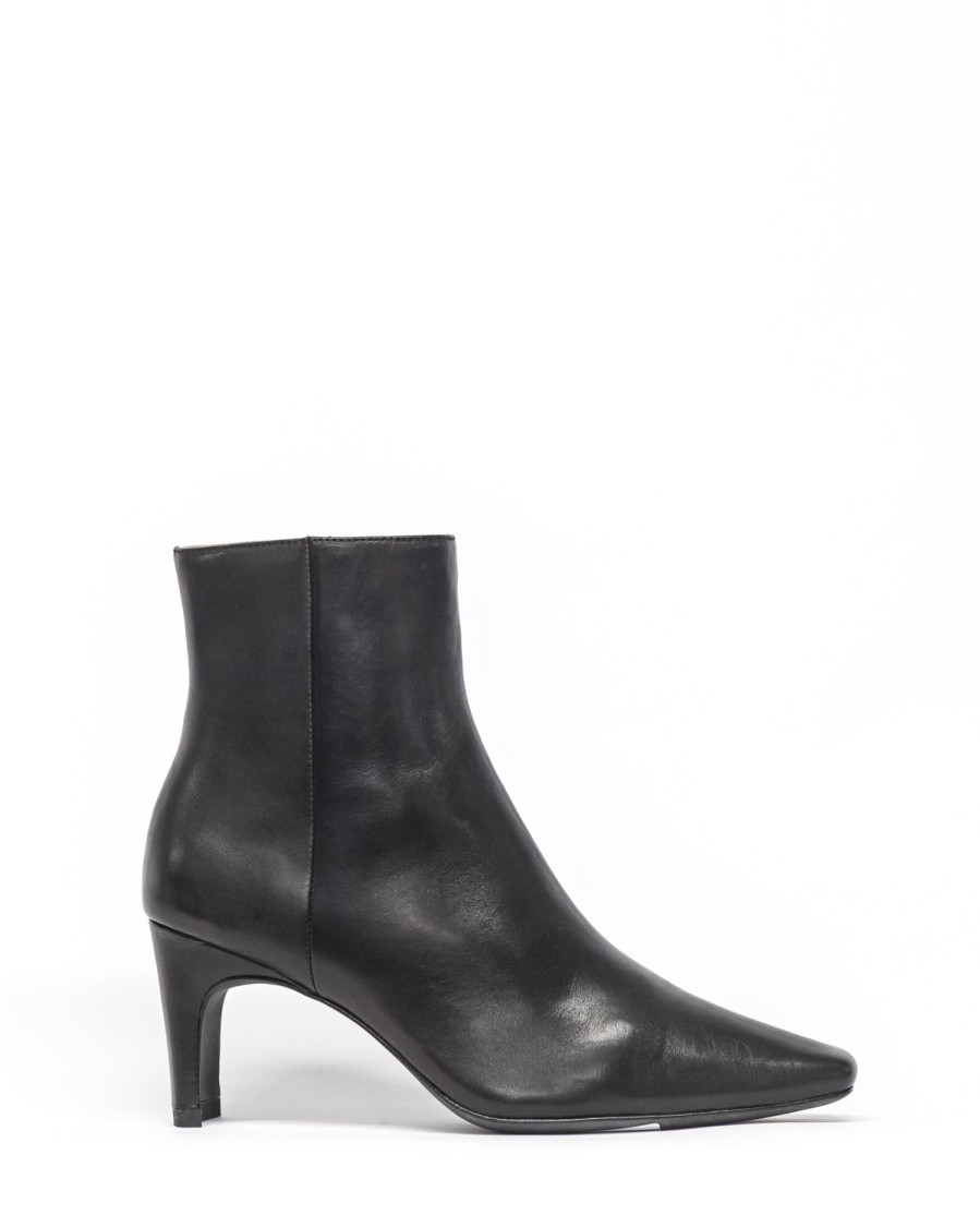 Zoe Kratzmann Rouge Boot-Black Leather Boots