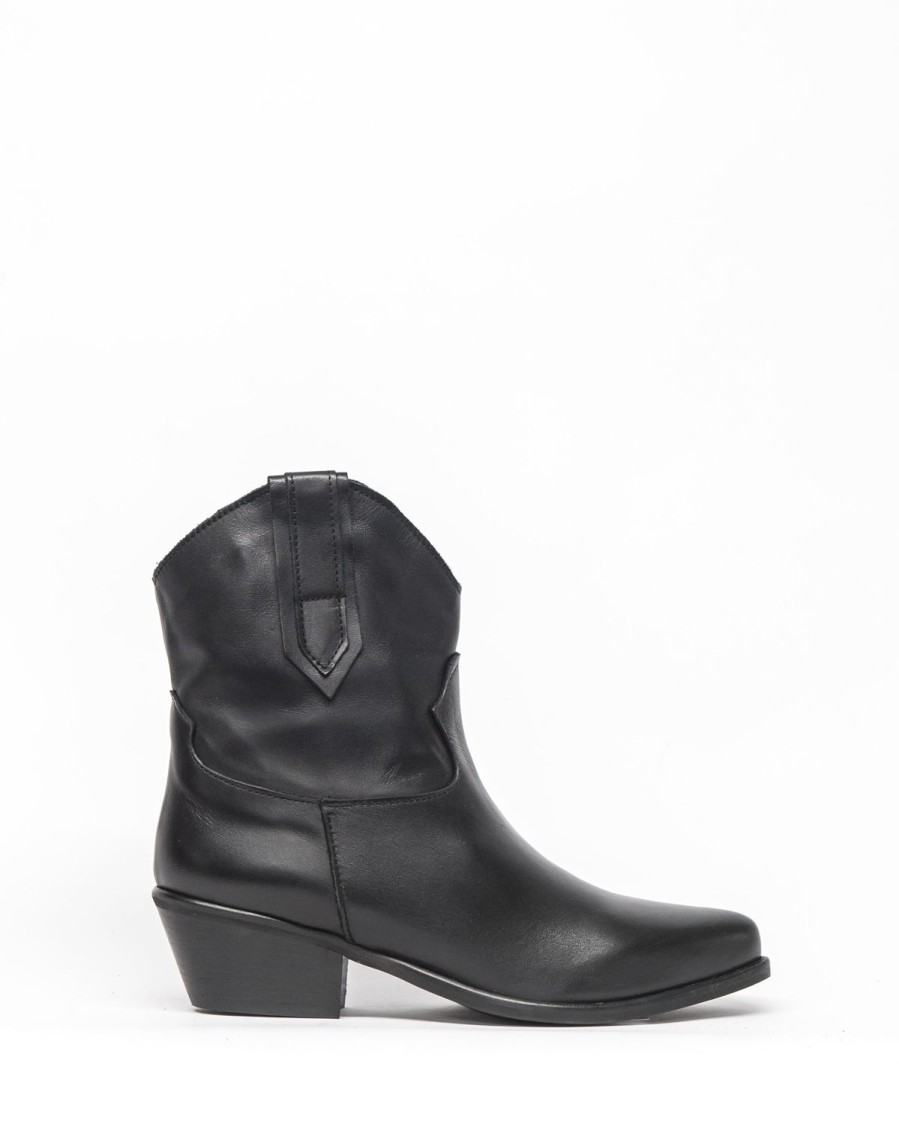 Zoe Kratzmann Fiesta Boot-Black Leather Boots