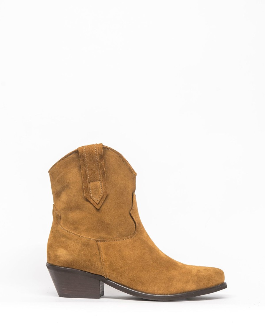 Zoe Kratzmann Fiesta Boot-Tan Suede Boots