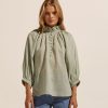 Zoe Kratzmann Siesta Top-Laurel Tops